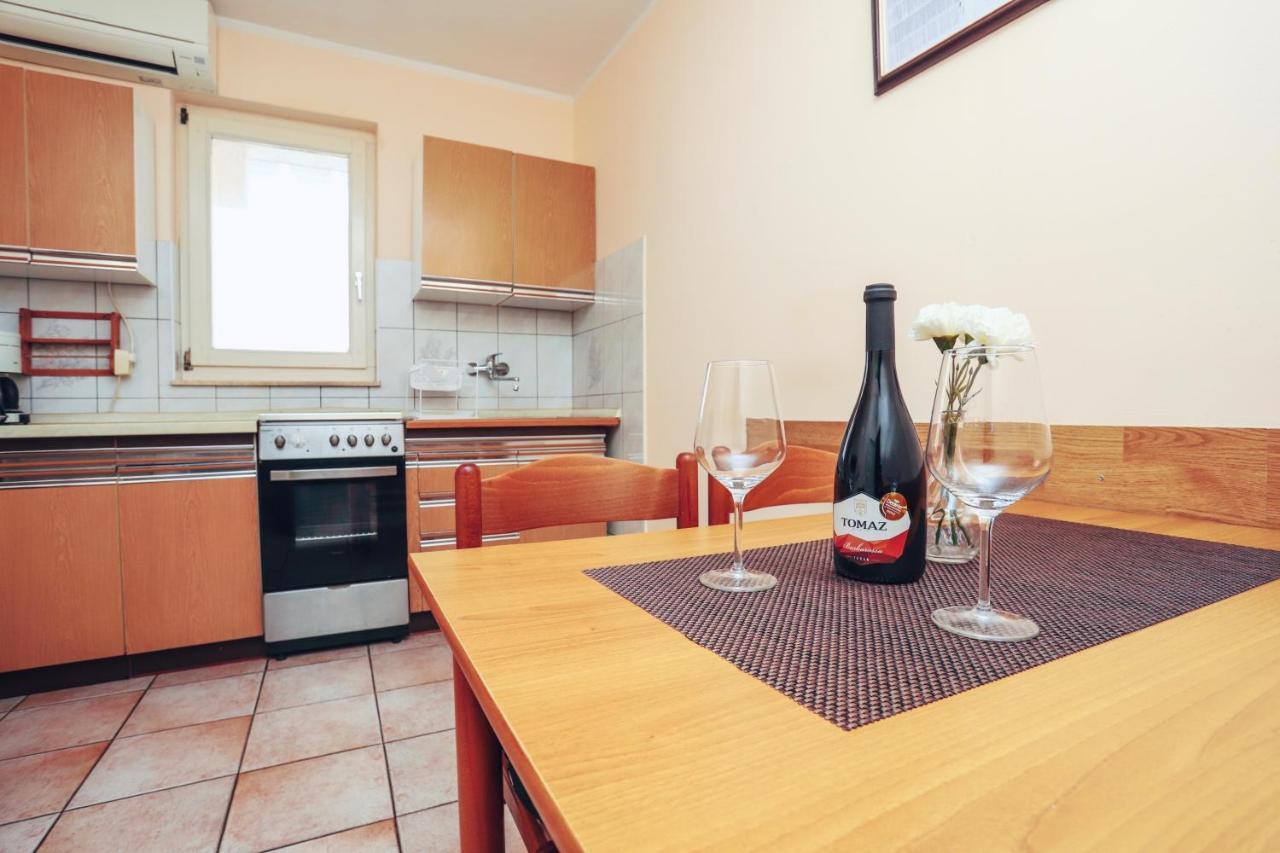 Ray Apartment Пореч Екстер'єр фото